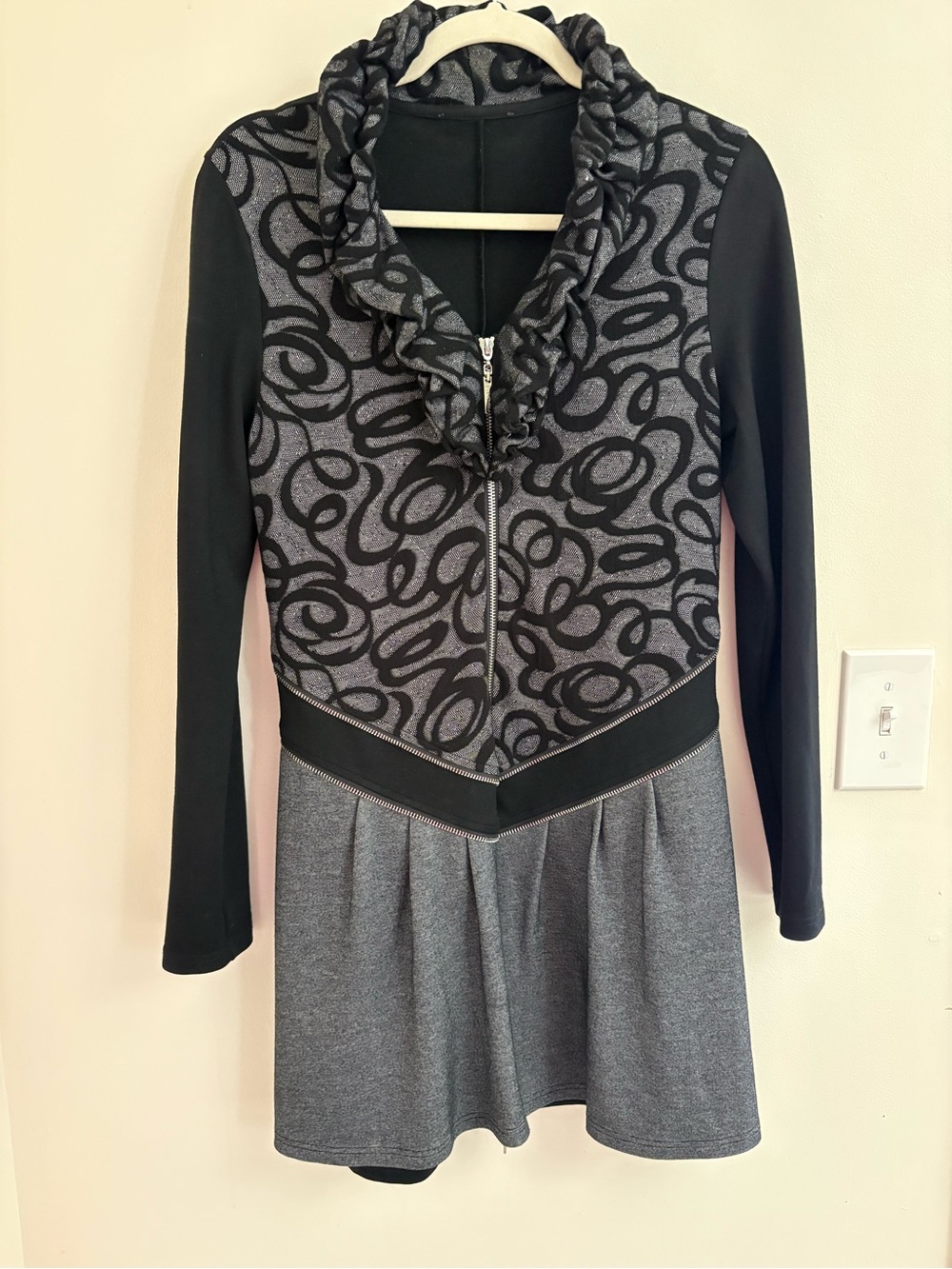 Dzhavael Couture Grey Black Mixed Print Ruffle Zip Front Dress Sweater Jacket